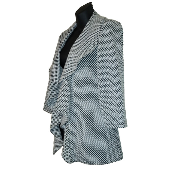 Chevron Cardigan Black & White Blazer Jacket CALVIN KLEIN Ruffle Women's SIZE 4 - Picture 2 of 11